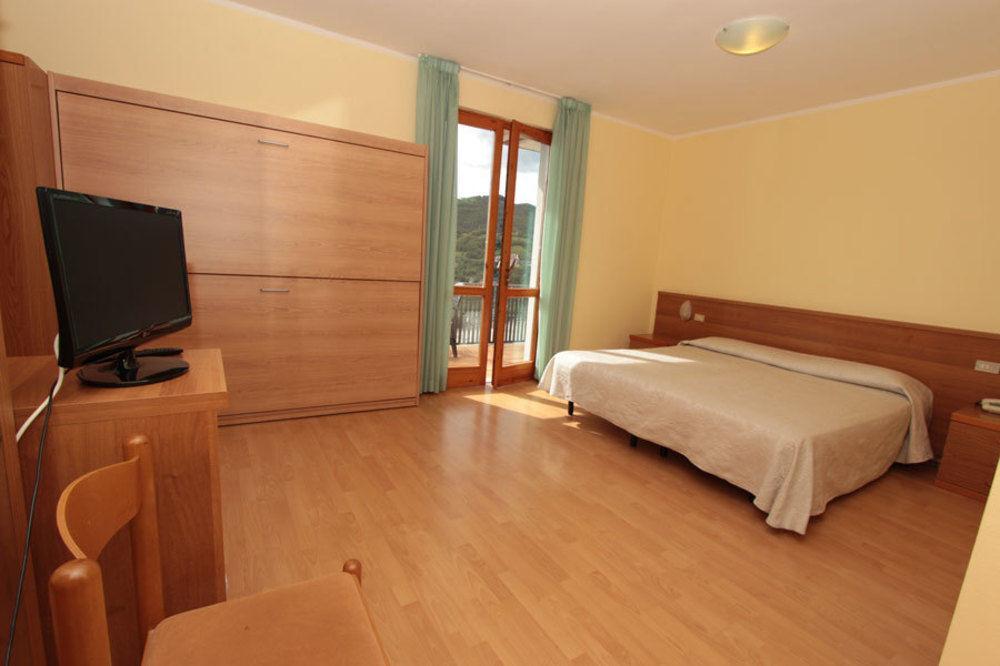 Park Hotel Faver Tremosine Extérieur photo